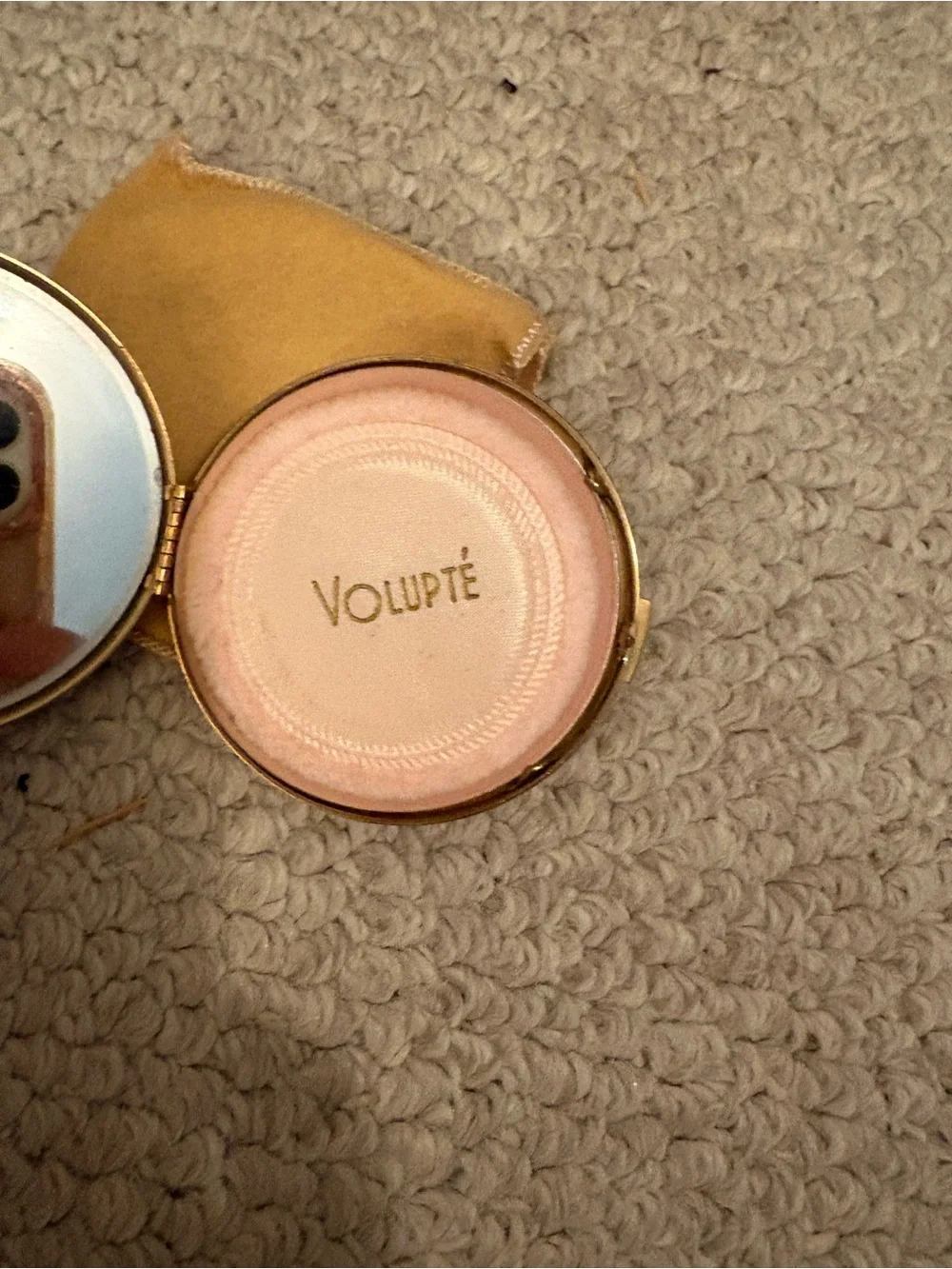 Vintage Princess compact with cover pressed powder